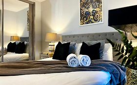 Last-Minute Secure L Reserve Now L Sleeps Up To 3 L 262 Bradford Street , Birmingham L Cozy City Centre Stay L Jvt Short Lets
